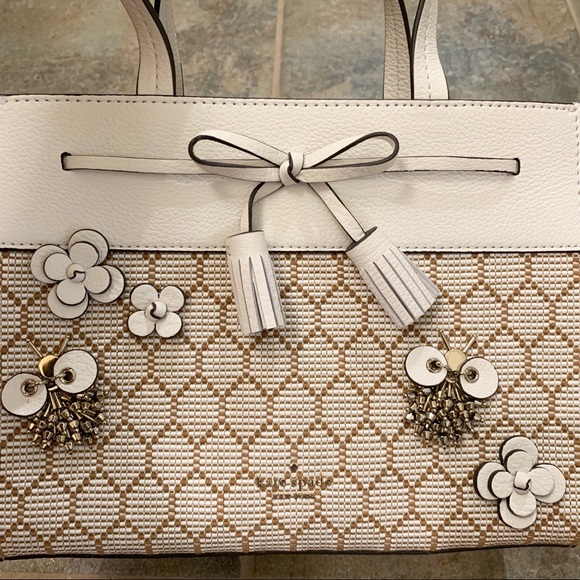 KATE SPADE HAYES SATCHEL SMALL BEE EMBELLISHED BAG - Picture 3 of 8